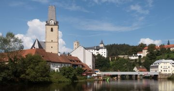Řeka příběhů a památek: Vltava slaví výročí s výstavami i soutěží pro děti